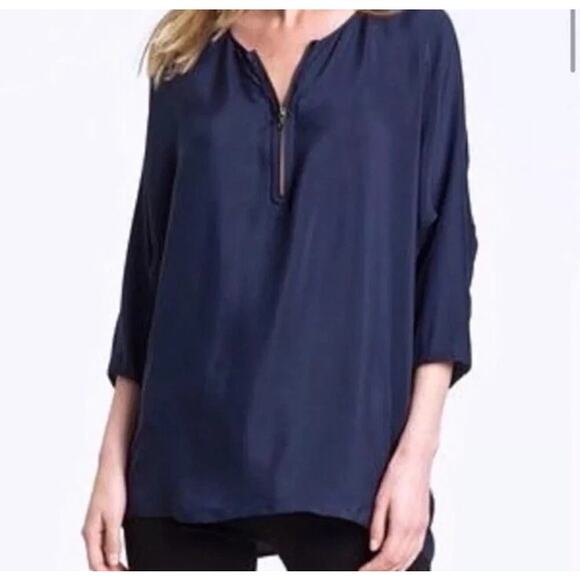 Vince 100% Silk Black Dolman Sleeve Blouse Zipper SZ Small Business Classic - Picture 10 of 10